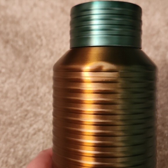 Starbucks 2022 Green Gold Ombre Vacuum Insulated 20oz Water Bottle Tumbler - Picture 4 of 7